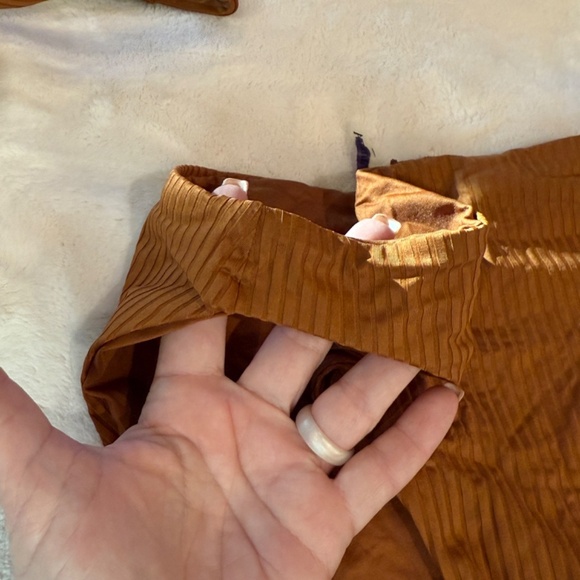 New! Vitamin A Demi Top Midori Bikini Bottom in Chai Brown 31453 - Picture 7 of 10